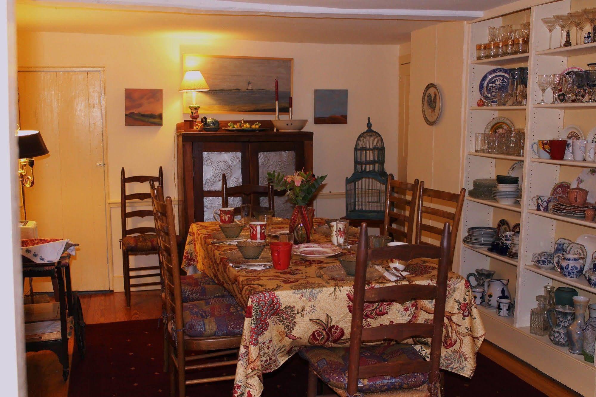 The 1720 House Bed and Breakfast Vineyard Haven Eksteriør billede